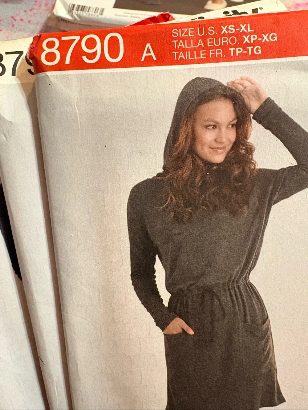 BN UNCUT SIMPLICITY 8790 A SEWING PATTERNS